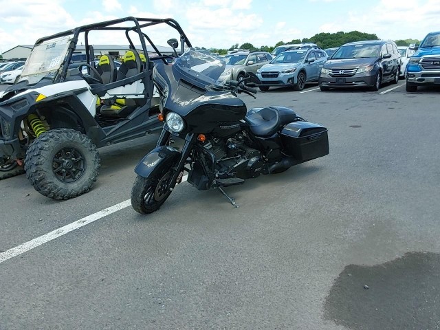 BUY HARLEY DAVIDSON MOTORCYCLE 2019 GLIDE, Auction Streaming