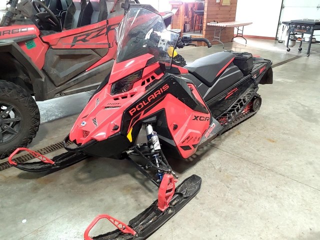 BUY POLARIS  850 INDY XCR 136 2022 SNOWMOBILE, Auction Streaming