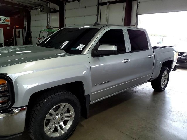 BUY CHEVROLET SILVERADO 1500 2017 4WD CREW CAB 143.5