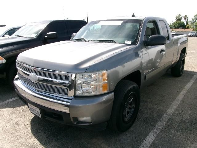 BUY CHEVROLET SILVERADO 1500 2007 2WD EXT CAB 134.0