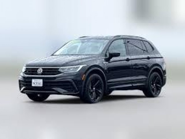 BUY VOLKSWAGEN TIGUAN 2024 2.0T SE R-LINE BLACK FWD, Auction Streaming